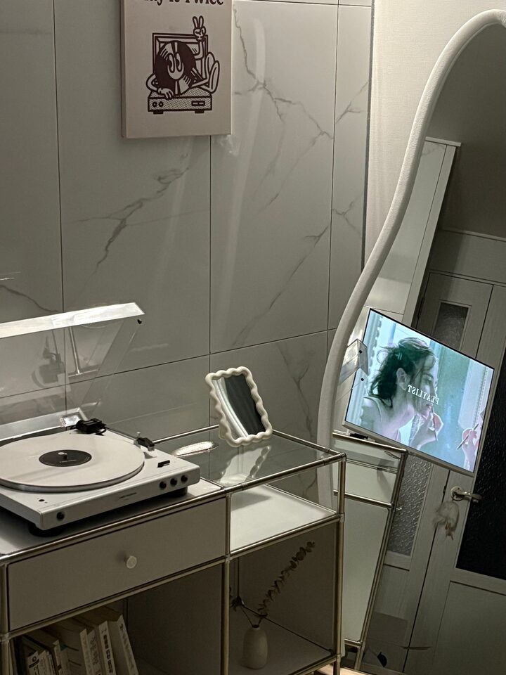 short form carousel card thumbnail