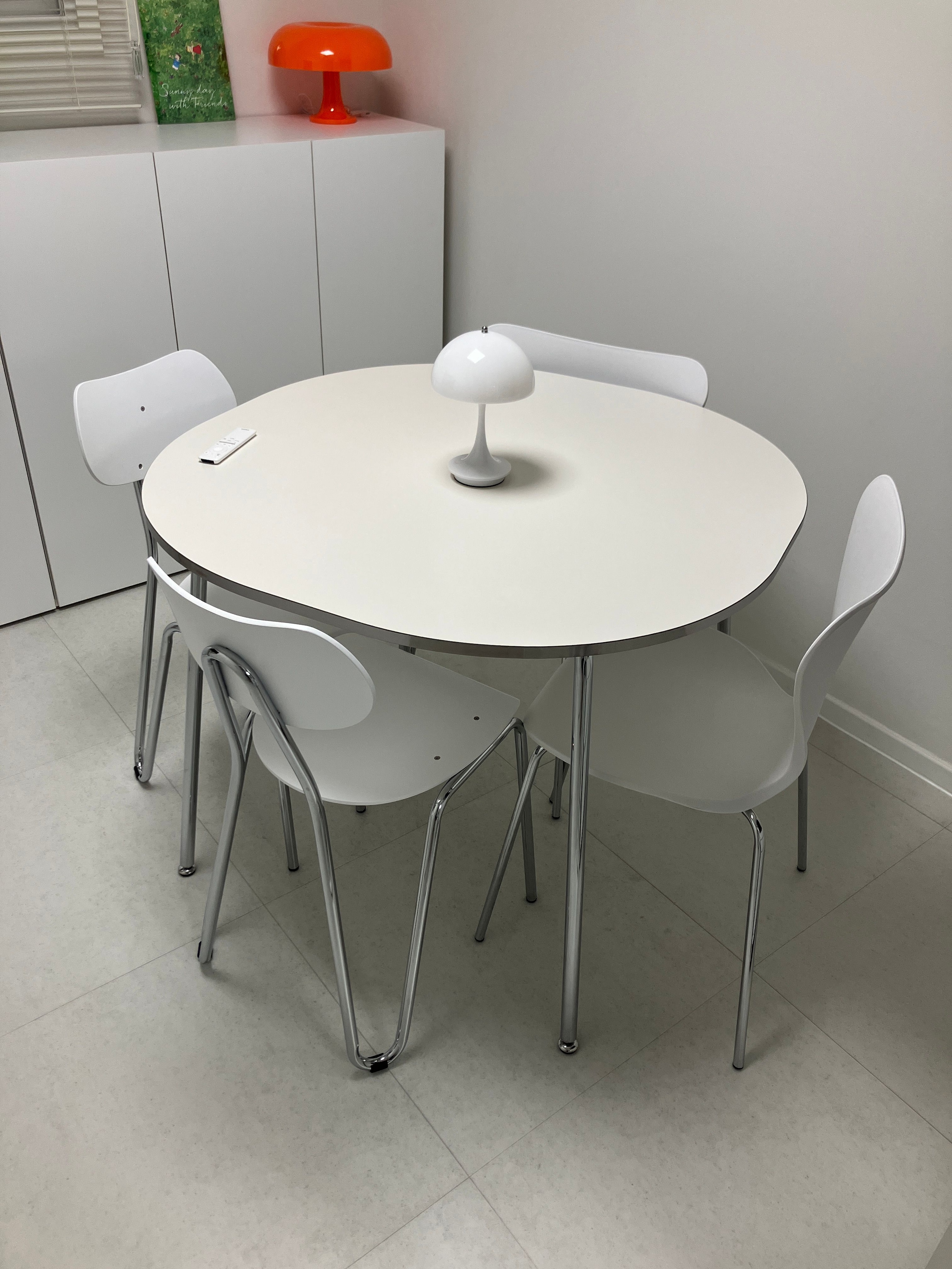 Rounded Square Dining Table user photo