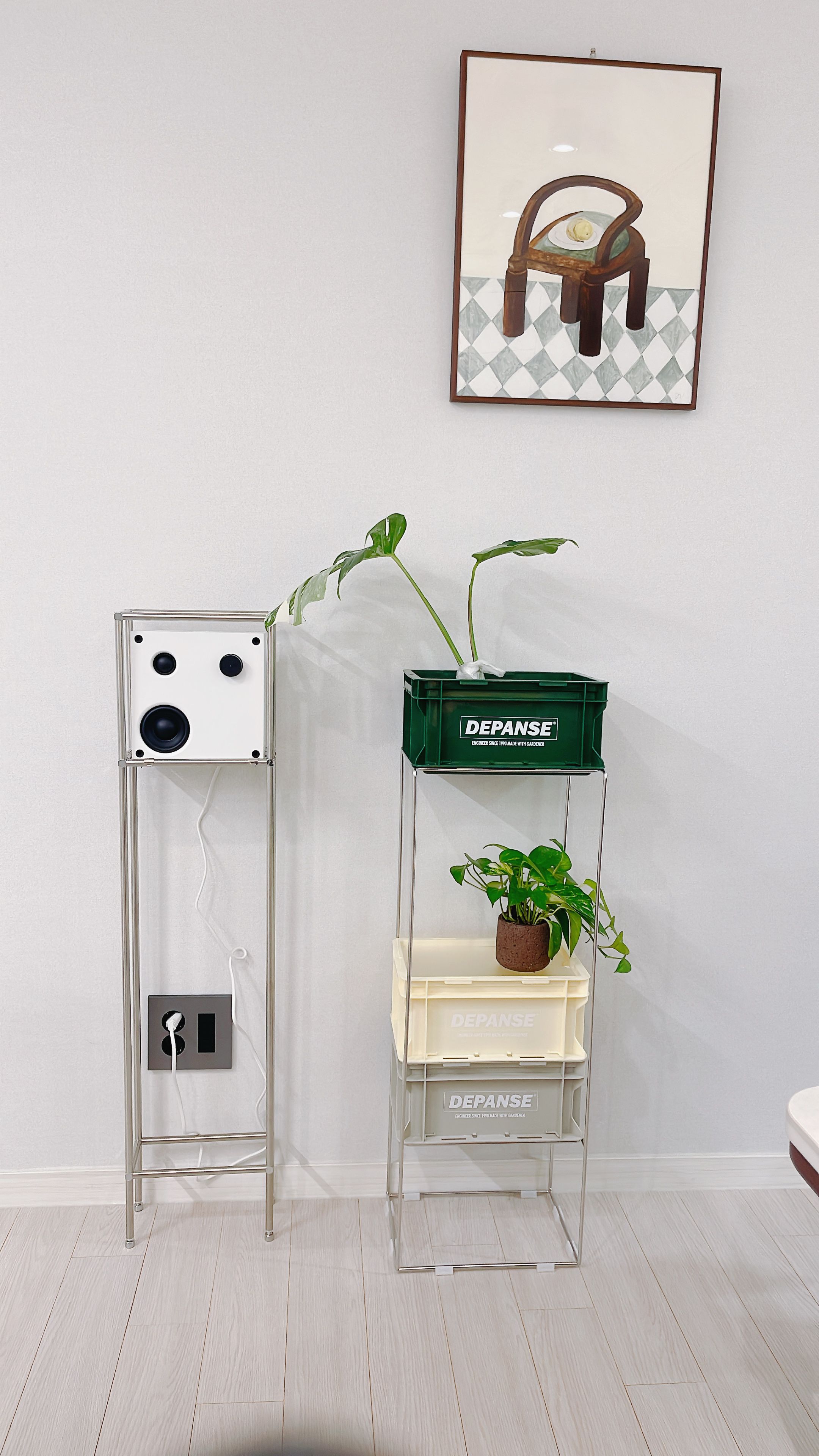 Wire Frame Utility Stand user photo