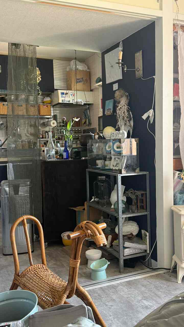 It's been a while since it's been sunny ♡
The roof balcony is 40 square meters
I'll post it properly next time.
It feels so good

#Moipi's room #古民家 #古家具 #ジャパンディ #木馬 #暖炉型ファンヒーター #ニトリ #IKEA #イケア #こたつ #畳 #小上がり