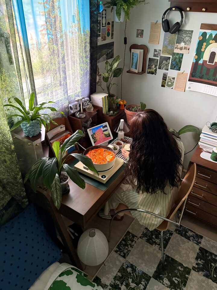 short form carousel card thumbnail