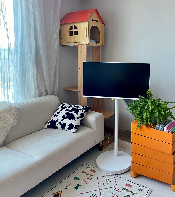 short form carousel card thumbnail