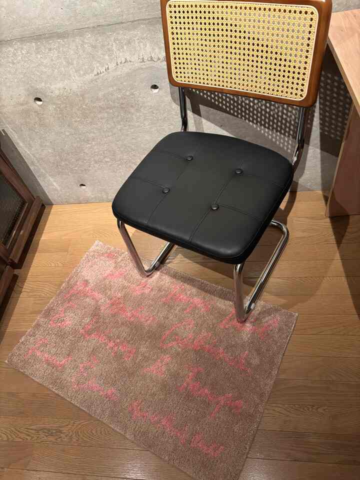 お気に入りたち🫶🏻

#韓国インテリア #インテリアおすすめ #インテリア小物 #LittleRooms #Ohouse #artofblack 