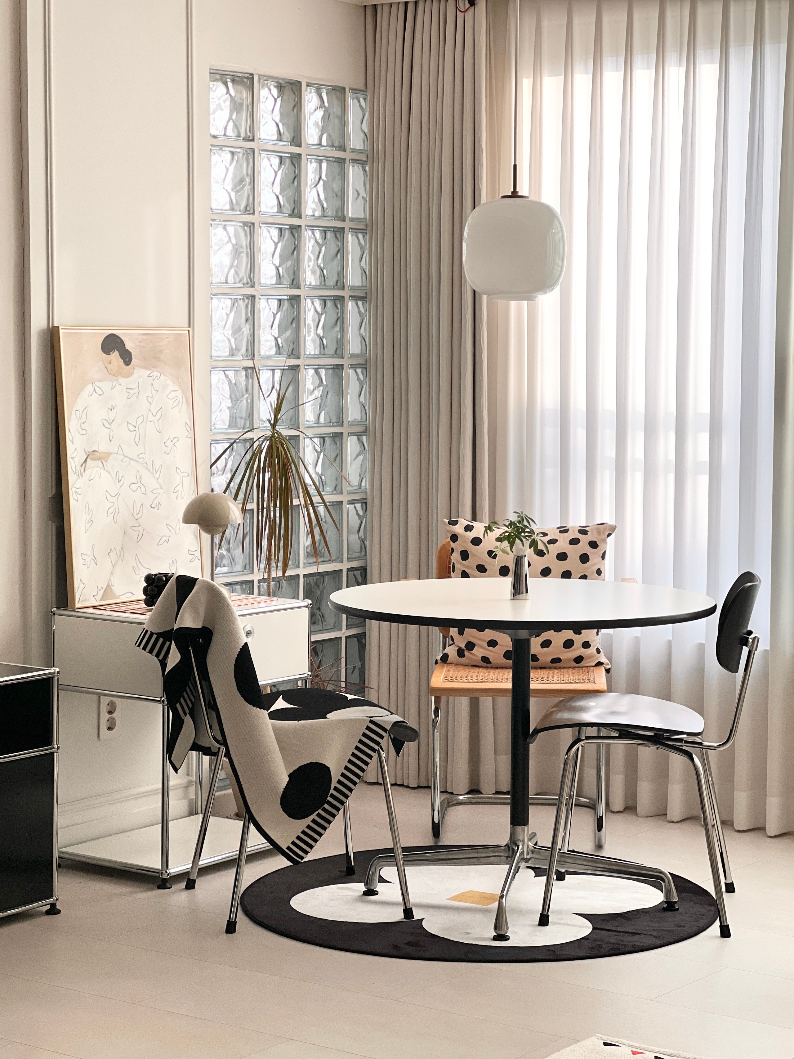 Herman Miller イームズテーブル コントラクトベース［2色