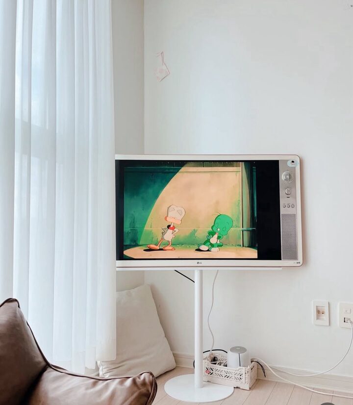 short form carousel card thumbnail