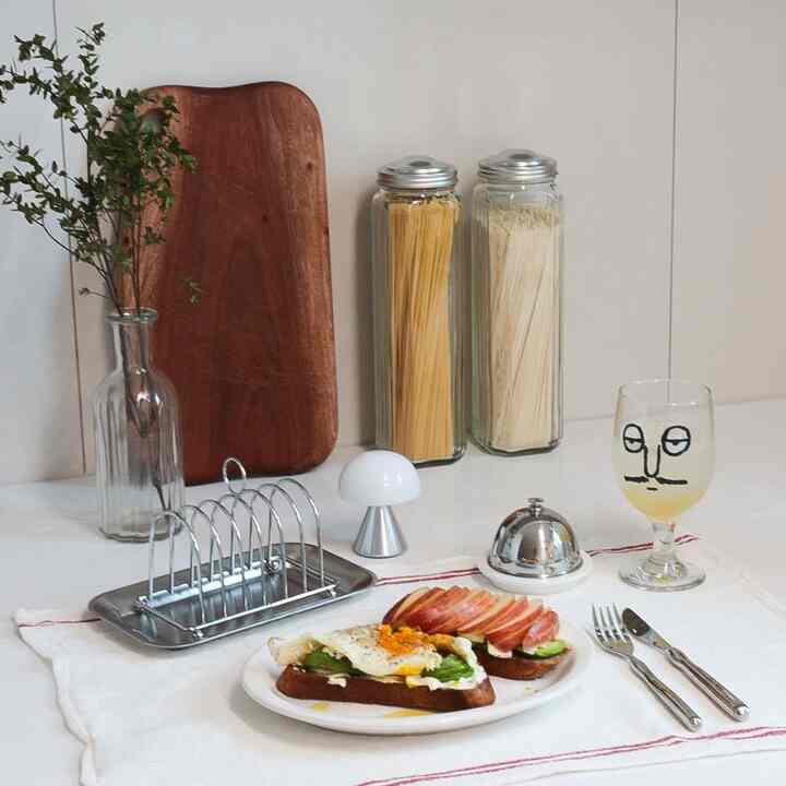 #오홈스토랑 #콘수프기록 
Some of the avocados were overripe and rotted, so I quickly made toast with them

It's been raining a lot lately, so the weather has gotten chilly,
so I hope you all take care not to catch a cold☕️

#Today's Scene #아보카도 
#Avocado Sandwich #사과브리치즈샌드위치 
#Apple #호랑 #시라쿠스 #렉슨미나 #렉슨
#Jang Julien #브런치 #점심메뉴 
#Toast