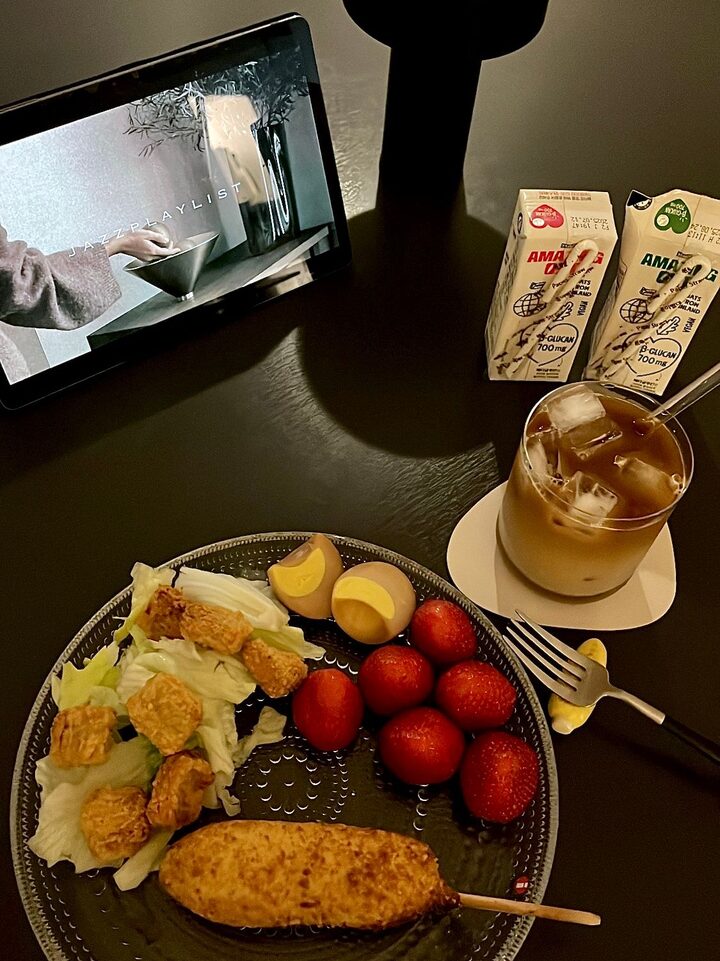 short form carousel card thumbnail