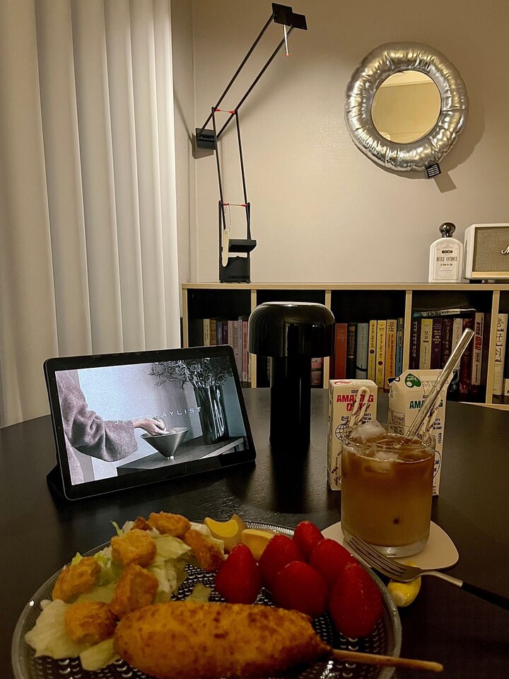 short form carousel card thumbnail