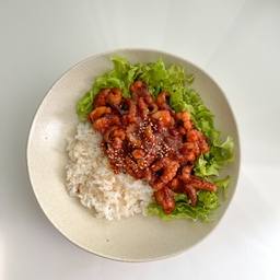 #오홈스토랑 #콘수프기록 3
매콤하고 맛있는 낙지덮밥!
여기에 참기름 잔뜩 둘러주면 얼마나 맛나게요!
야무지게 싹싹 비벼 한그릇 뚝딱입니다☺️
#맞팔 #소통 #낙지볶음 #낙지덮밥
#덮밥그릇 #우드식기 #너븐재
#도자기 #도자기그릇 #도자기식기
#우드스푼 #나무수저 #일광전구 #스노우맨8
#집밥 #밥상 #메뉴 #오늘의메뉴 #한식
#한식밥상 #한식그릇 #한식메뉴 #매운요리
#매운음식 #밥 