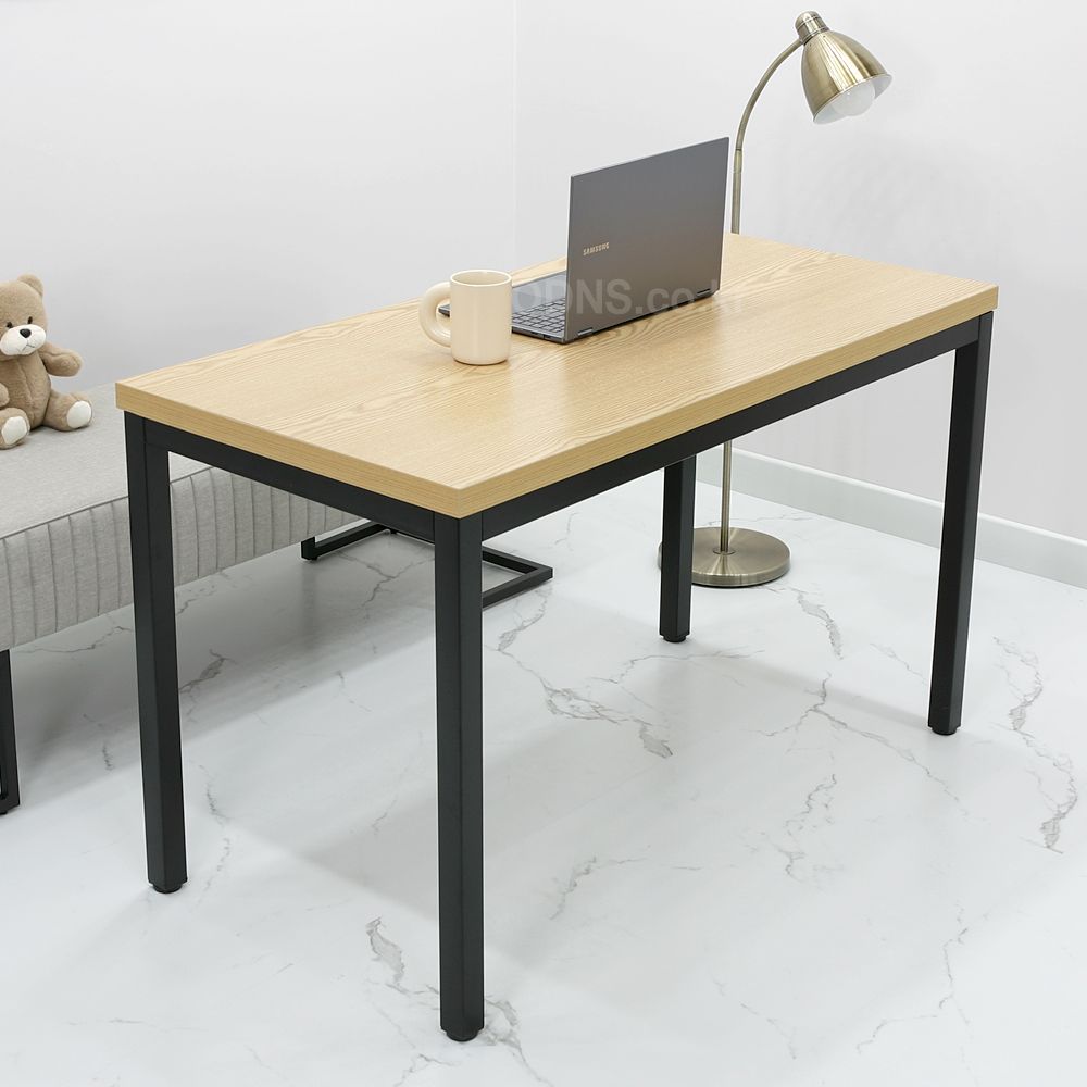 오디엔즈 W1200 x D600 오크컬러 40각 철재다리심플한 사무실책상 LTK12060