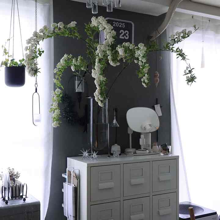 This volume with just one branch!!

#Cottonflower
#Life with flowers
#Life with greenery
#Living room interior
#Daily life
#Enjoying life
#Record of life
#Want to live surrounded by things I like
#Life surrounded by things I like
#Mixed interior
#Life with antiques
#Life with old things
#Life with antiques
#Longing for foreign interiors
#Interior lovers
#Living tools
#Monochrome goods
#Apartment life
#Apartment interior
#eosm100