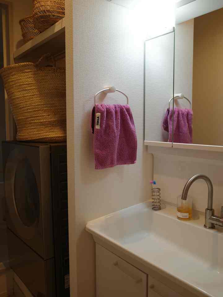 洗面台の蛇口がずっと気に入らなくて
IKEAに買いに行ってきました🛒

うれしい〜🤍

#ikea #賃貸インテリア #洗面台 #蛇口