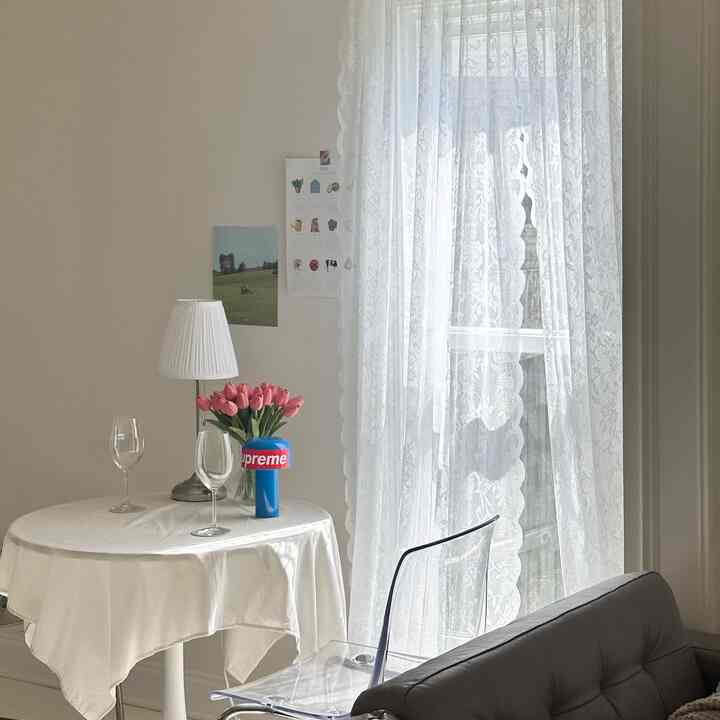 Sunny mood ✨

#ikea #ikeasofa #ikeachiar #spring #pintcolor #lamp #livingroom #homebar #homecafe