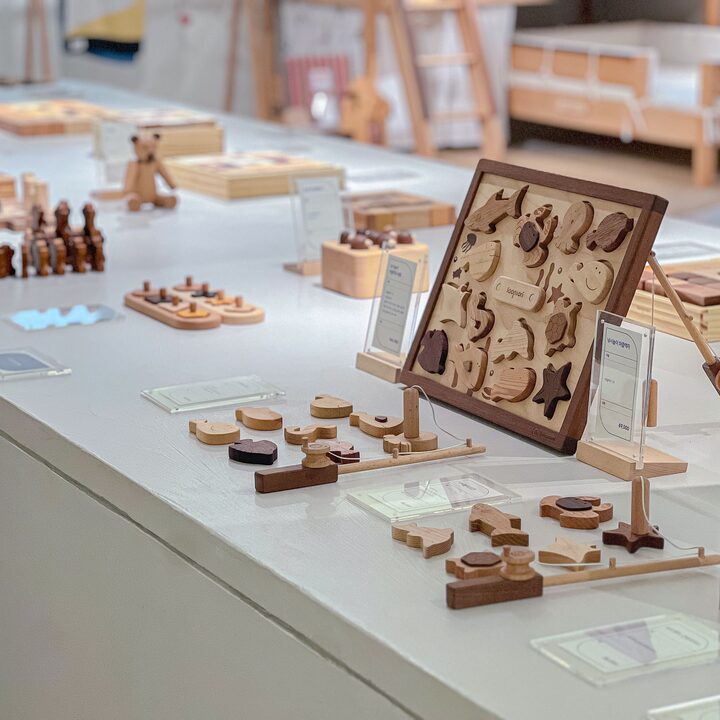 short form carousel card thumbnail