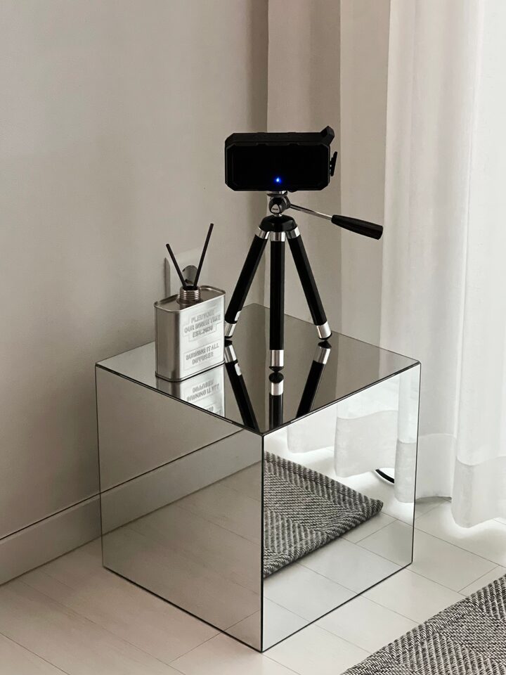 short form carousel card thumbnail