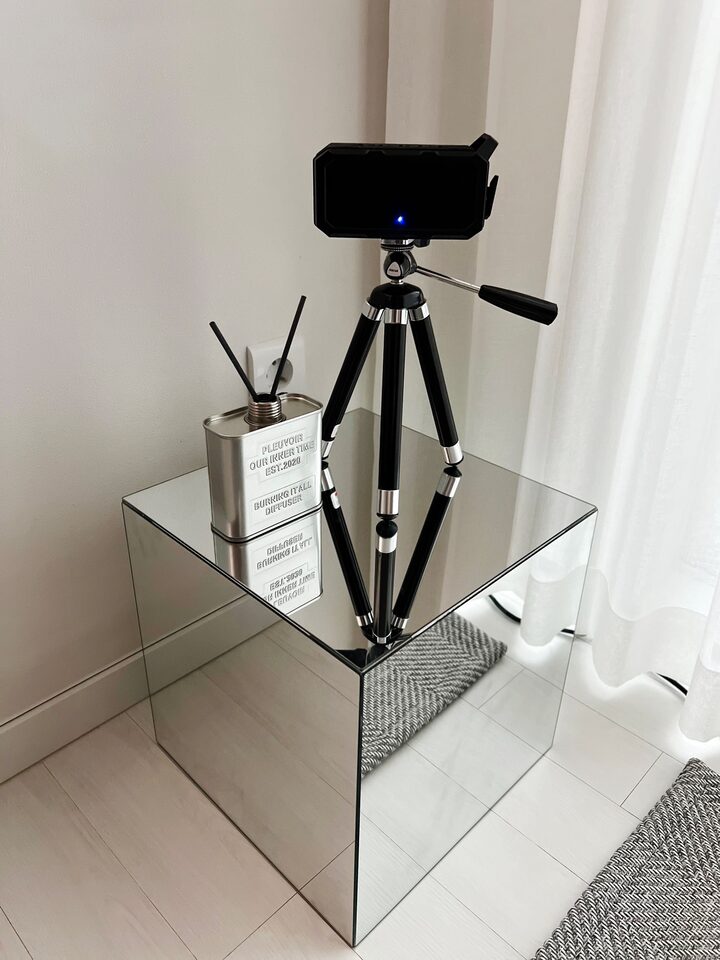 short form carousel card thumbnail