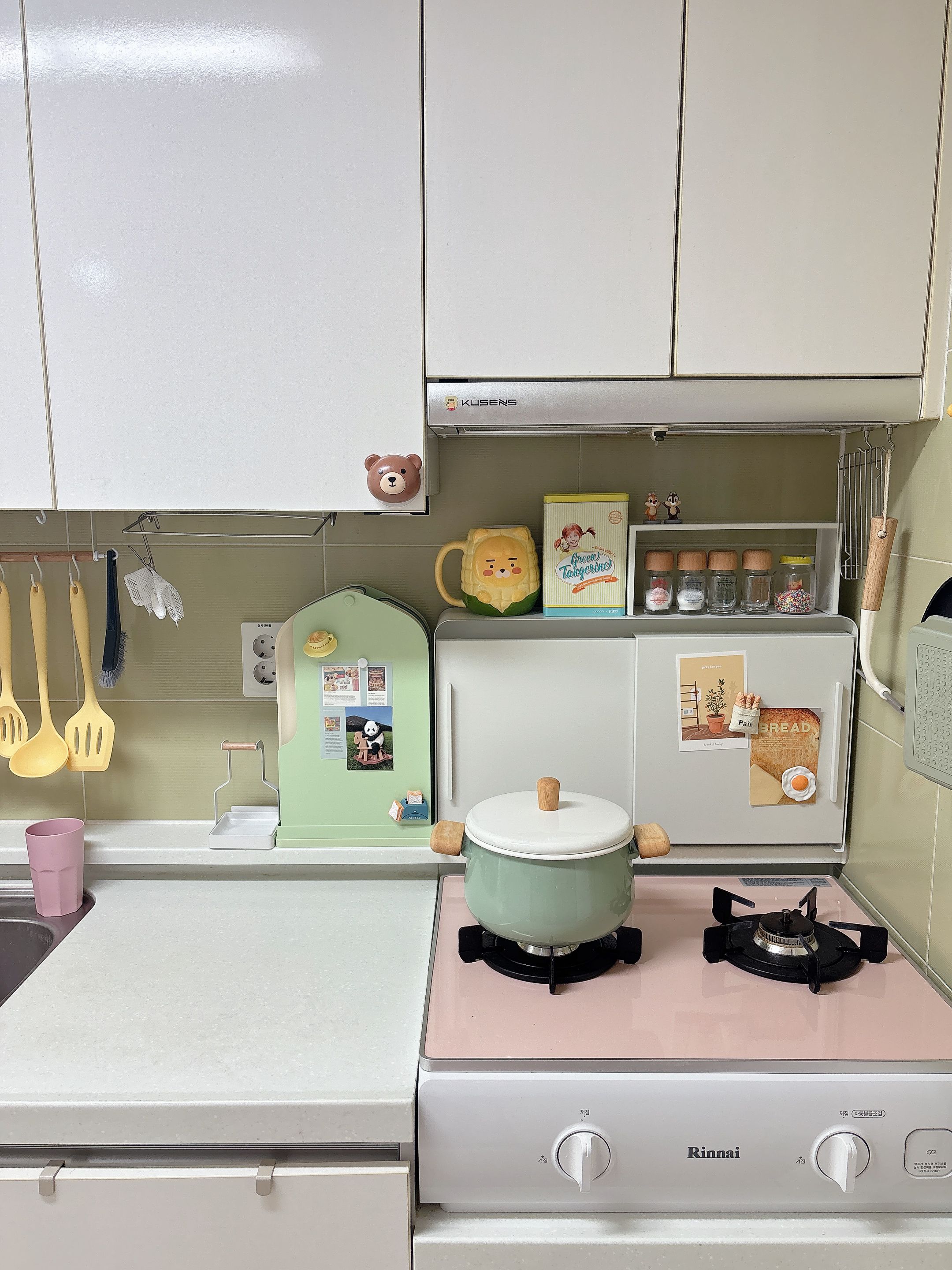 Slim Sliding Metal Storage Organizer user photo