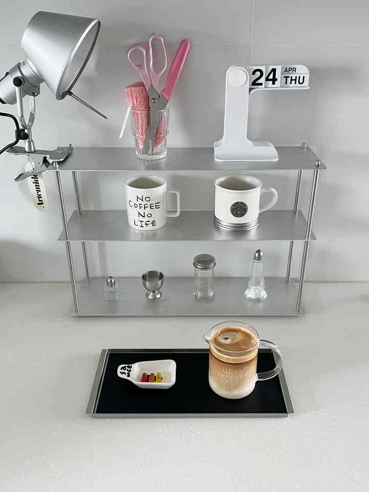 A stylish stainless steel tray that looks great no matter what you put on it!

If you put a black PVC mat on it, it will prevent scratches
and it will give off a unique feel 🖤
3 sizes are stacked for easy storage!

#RecommendedGiftWithNeverFailed #스텐트레이 #트레이추천