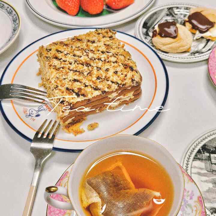  #케이크 #플레이팅필살템 #커트러리 #디자인나이프 #아우든 #twg #말렌카 #스누피