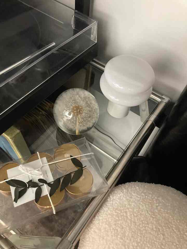 ハウオリ天然蜜蝋！ハニカム成分で作って黄色に輝くミニ香りです！ 
環境ホルモンX人工香X 天然蜜蝋で人体に無害でいいんですよ 💛💛💛

#香りが良いテリア