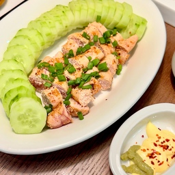 ➿오이+명란구이🥒
➿딱새우회🦐🦐🦐 + 가볍게 청하 한잔🍶
딱새우 크기가 생각보다 작아 당황했지만 집에서 간단하게 먹을만 했어요🙌🏻 + 한잔하러 오실분😎
#오홈스토랑 #콘수프기록 #명란구이 #딱새우회 #술안주 #술안주추천 #맥주안주 #와인안주 #한잔 #술잔 #술상 #술한잔 #홈술안주 #홈술 #홈술집 #맞팔 #안주만들기 #우리집다이닝룸 
