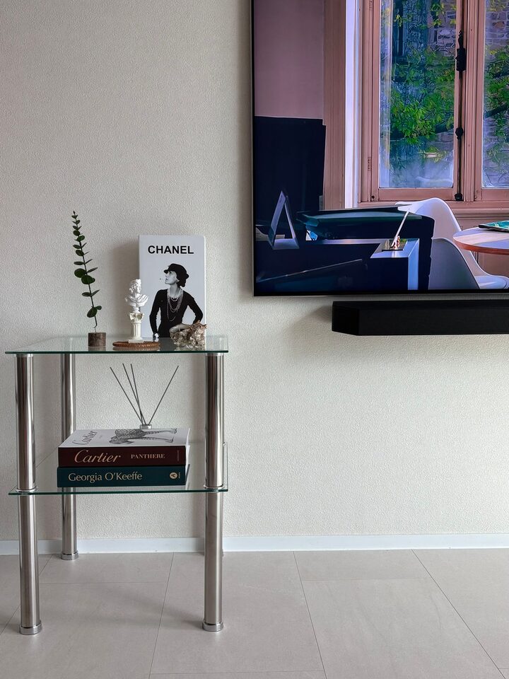 short form carousel card thumbnail