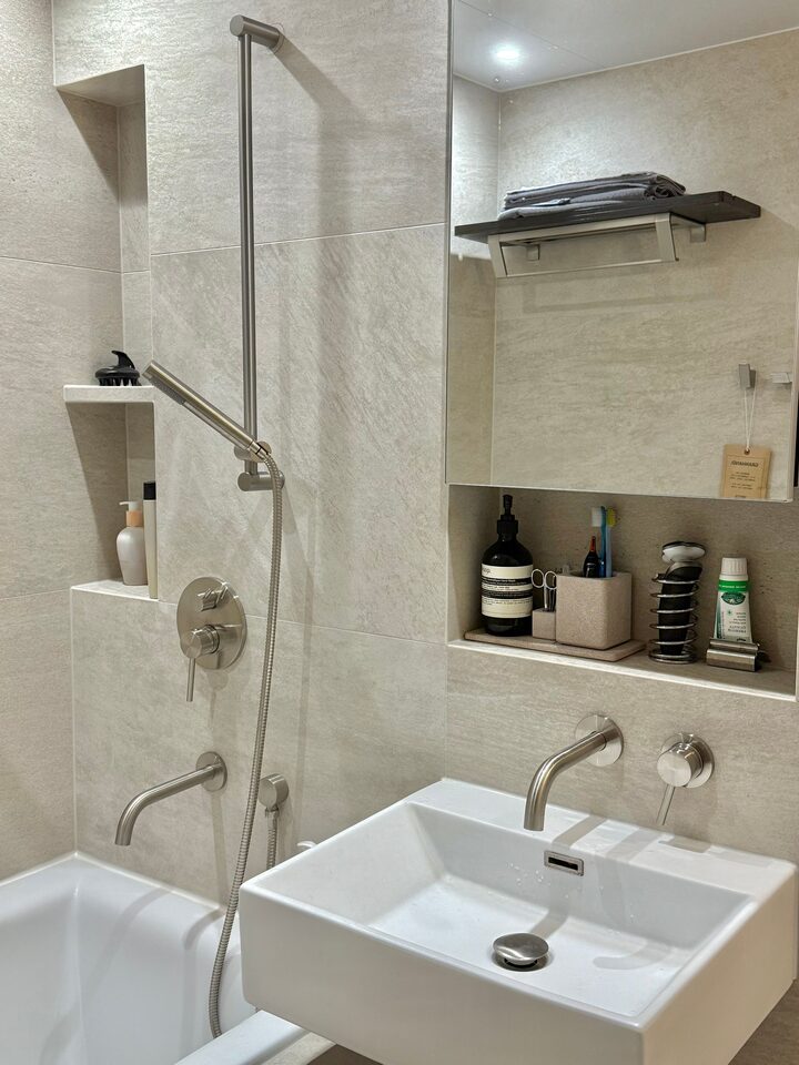 short form carousel card thumbnail