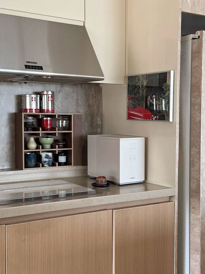 short form carousel card thumbnail