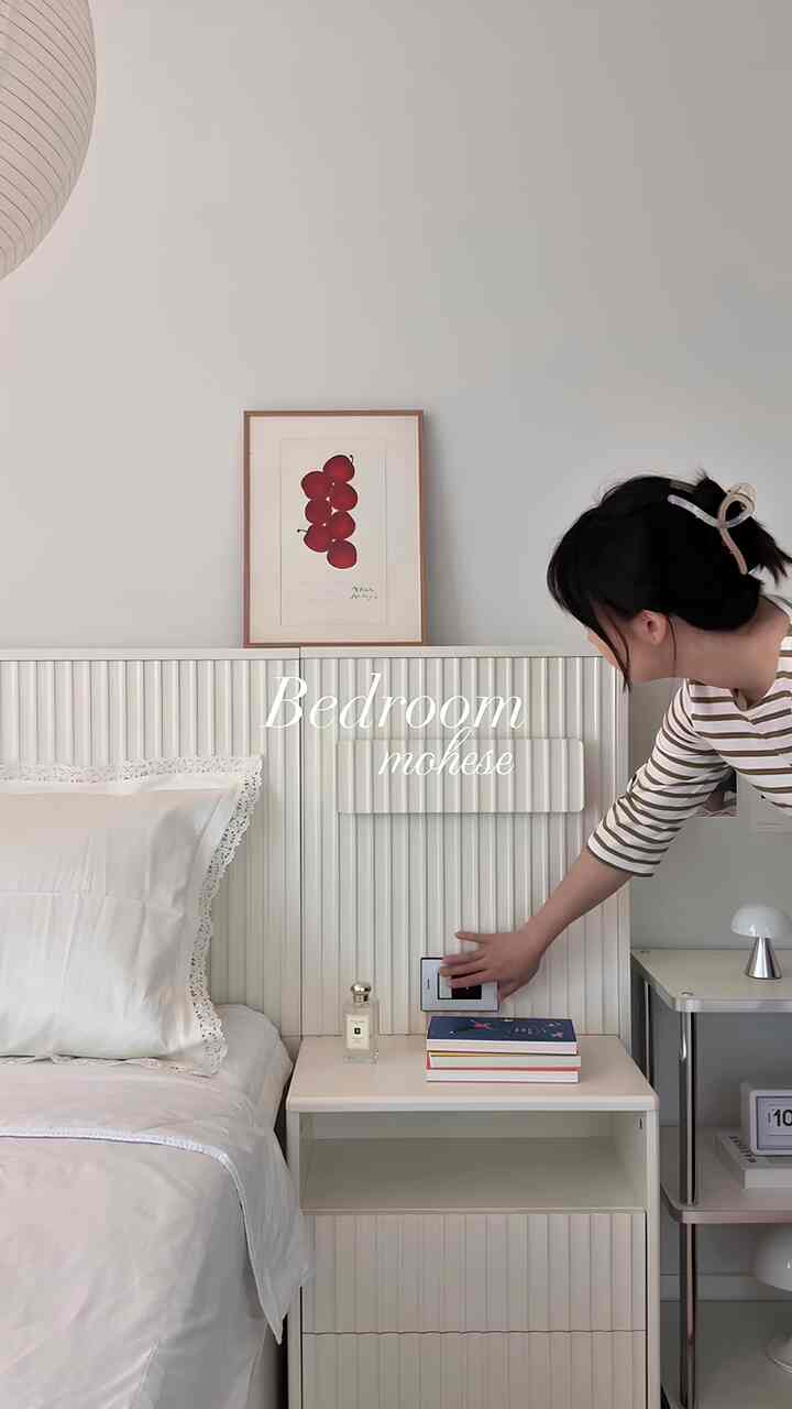 私の家の部屋を雰囲気にした
モヘッセプレミアムブリッジホテルベッドフレーム🕊️

お部屋に中心となるすっきりとしたベッドフレームのおかげで
私たちの洗食区の居心地の良い睡眠スペースが完成しました🤍
。
。
。
。
＃モヘッセ＃モヘッセサポーター＃寝室のインテリア＃お部屋のインテリア＃お部屋の装飾＃ホワイトインテリア＃寝室の装飾＃ベッドフレーム＃新婚家具おすすめ＃家のインテリア＃bedroomdesign＃bedframe