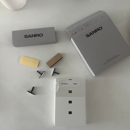주방 스위치만 다르게 되어 있어서 오래 고민하다가
SANRO 스위치 커버를 알게 됐어요.
생각보다 훨씬 간단해서 셀프로 설치 성공!
커버만 교체하는 방식이라 공구도 필요 없고,
동봉된 양면 테이프와 스티커까지 있어서
우리 집 인테리어나 취향에 맞춰 꾸미기 딱 좋았어요.
이런 아이디어를 만든 분 정말 대단해요.
생활 속 불편함을 이렇게 감각적으로 해결하다니!
#스위치커버 #셀프인테리어 #간편시공 #SANRO #오늘의집 #셀프홈스타일링 #미니멀인테리어 #주방꾸미기 #스위치교체 #인테리어소품 #내돈내산 
