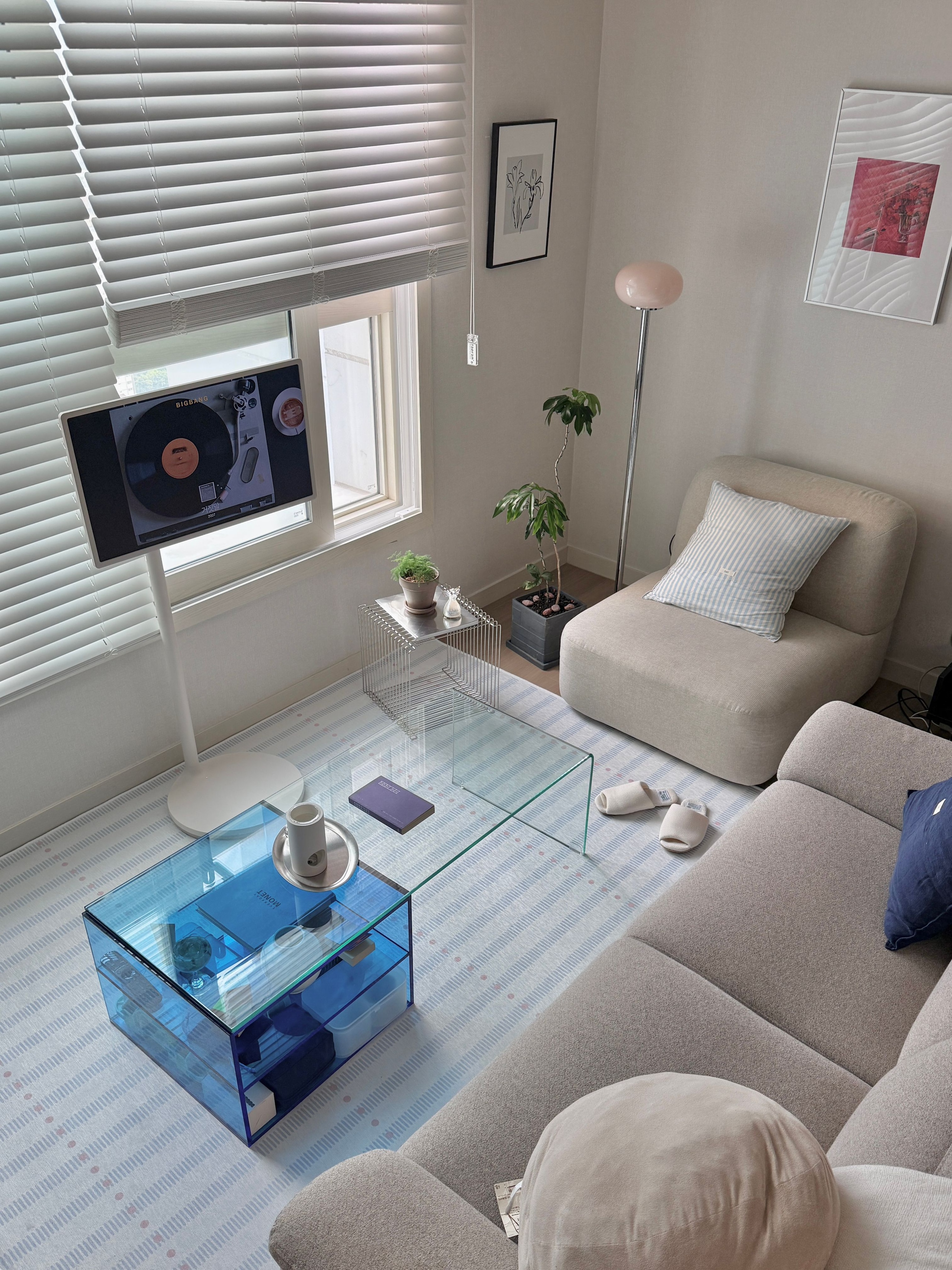 Open Wire Cube Table user photo