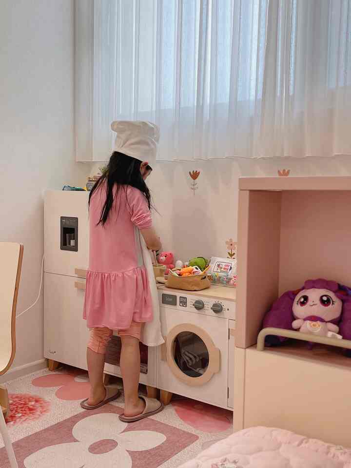 ＃自宅で最高の忙しい＃コンスープ記録

私は本当に家で一番忙しいです🤣
家事をやったら、最初に遊んでくれ、2番目に遊んでくれます。 

今日は最初の部屋にレストランをオープンしたとして
お客さんに行ってきましたよ🍽️
なんと食事中にピアノも演奏してくれるライブカフェでした… 
次のゲストに来る方？ 🫠


＃子供と一緒の家 