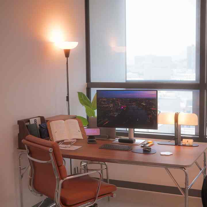 MOMENT オフィスチェア［5色］を使ったコーディネート 2