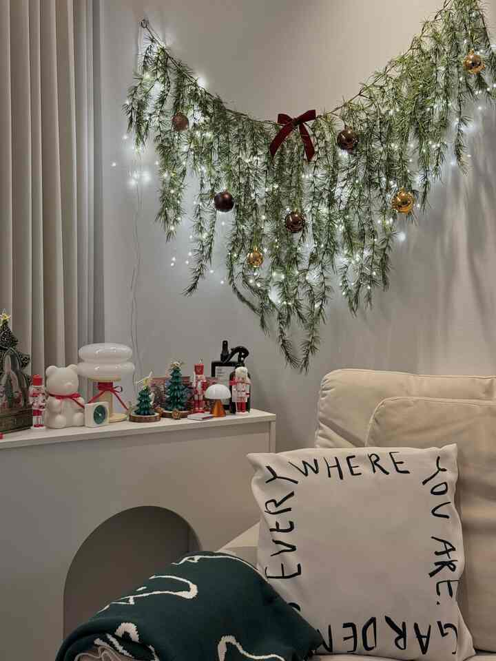 ＃2026カレンダーになる家冬のカレンダーになってみたいです..🌿
ほのかなクリスマス感も良くないんですよ🤍


＃クリスマス＃壁飾り＃ソファクッション＃ソファ推奨＃兄妹の心＃子供の家＃コミュニケーション＃クリスマス＃小道具＃暖炉コンソール＃ベージトンインテリア＃ミッドセンチュリーモダン＃ftc8