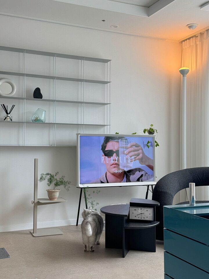 short form carousel card thumbnail