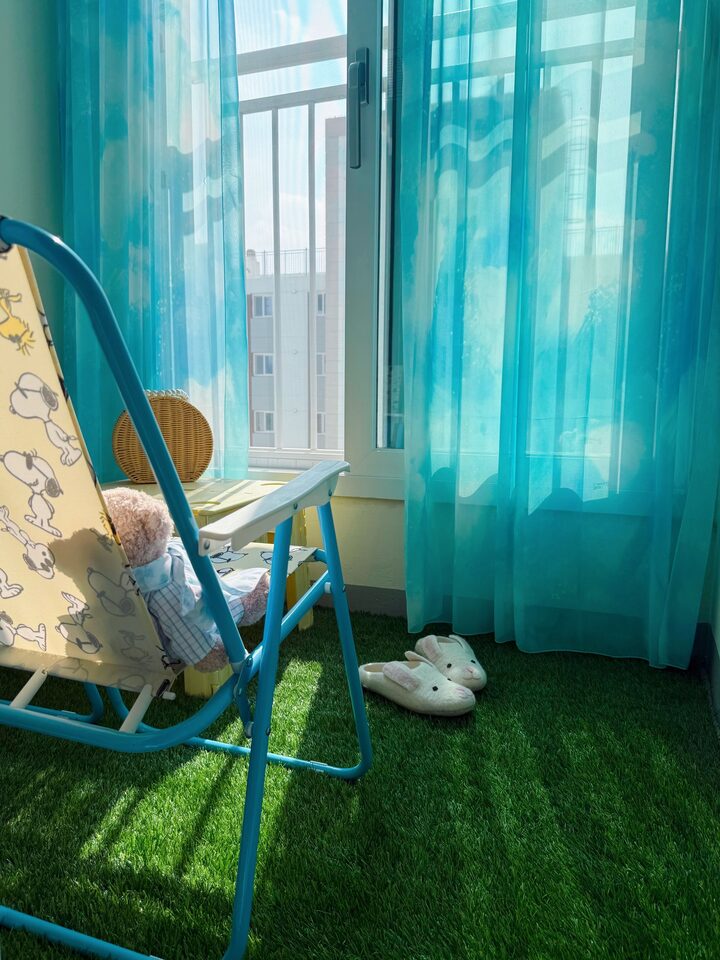 short form carousel card thumbnail