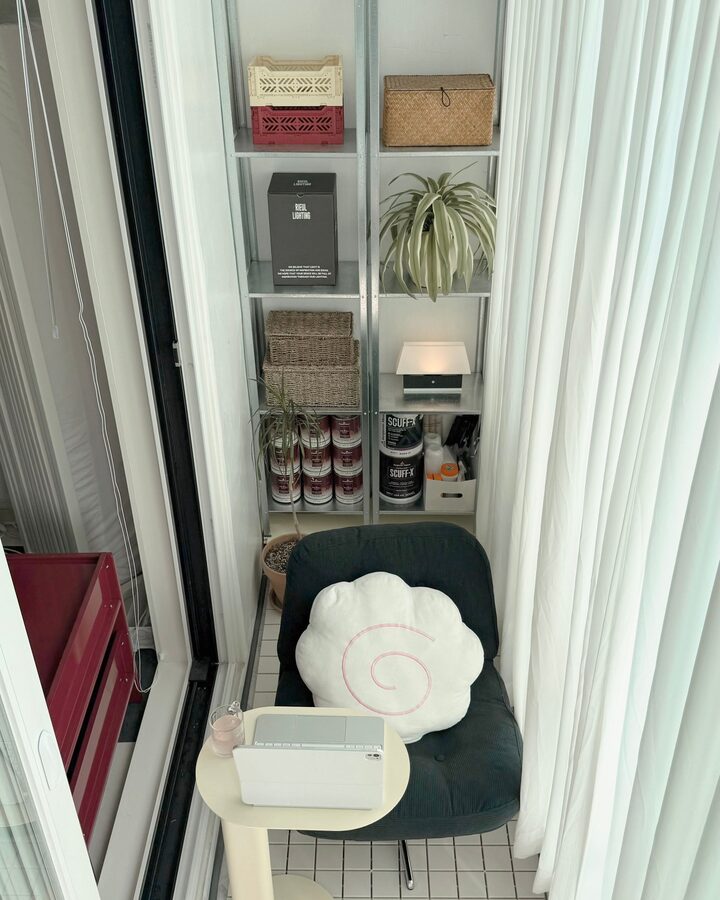 short form carousel card thumbnail