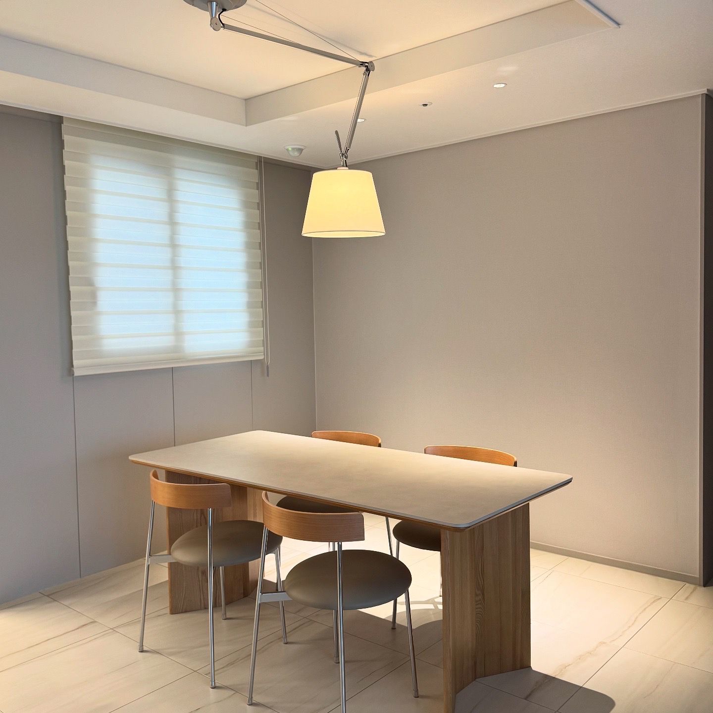 Reversible Ceramic Rectangular Dining Table user photo