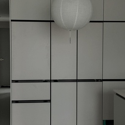 집에 달덩이가 떴어요 🌕
원래 침실템이었지만 잠시 넌 주방에 가있자 〰️
냉장고 색 무한번 고민 후 정한건데 맘쏙들•••
#누노즈 #냉장고장 #포그그레이 #lg냉장고 #핏앤맥스 #핏앤맥스냉장고 #주방인테리어 #l4l #소통