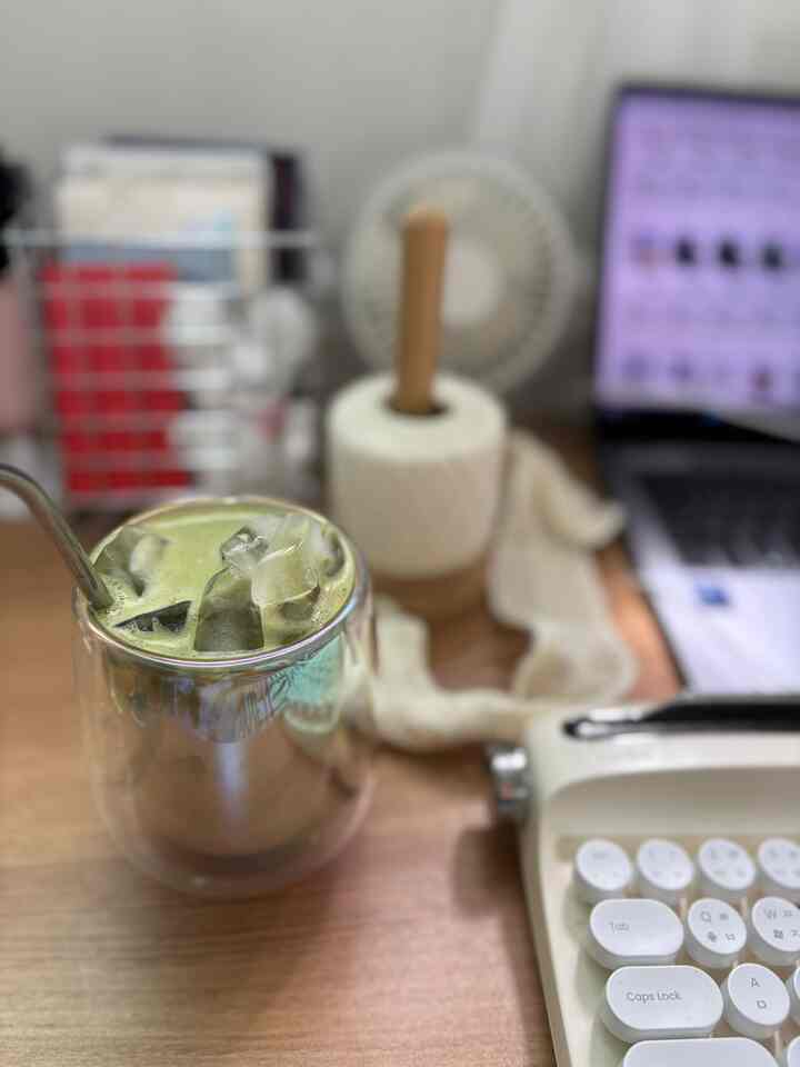  #말차 #뜨개질 #crochet #탁상용선풍기 #무선키보드 #유리컵