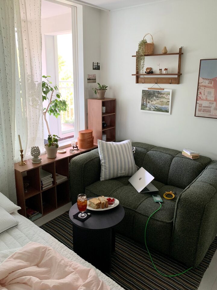 short form carousel card thumbnail