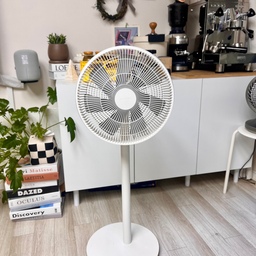 #집요한여름준비템 #콘수프기록 
여름엔 뭐다?
무선 선풍기만 한 게 없다💨
집 안 어디든 슥슥~
이동도 간편하고 시원함은 덤☀️
#무선선풍기 #여름필수템 #집들이선물 #살림템 #선풍기추천
#홈카페소품 #여름인테리어  #무더위탈출
#시원한여름 #휴대용선풍기 #감성가전 #홈리빙스타그램
