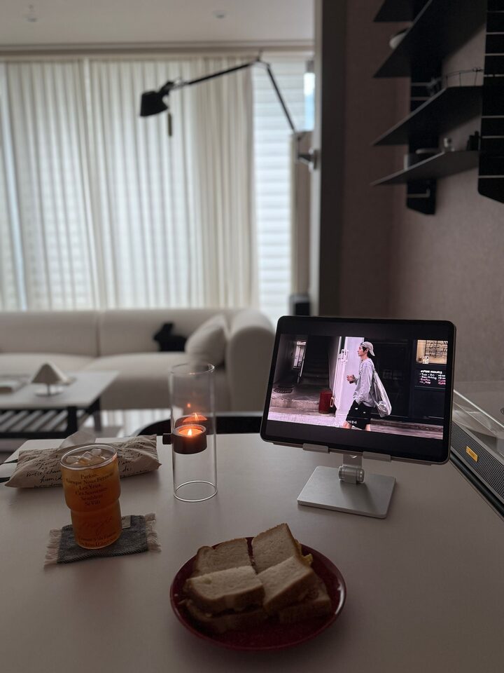 short form carousel card thumbnail