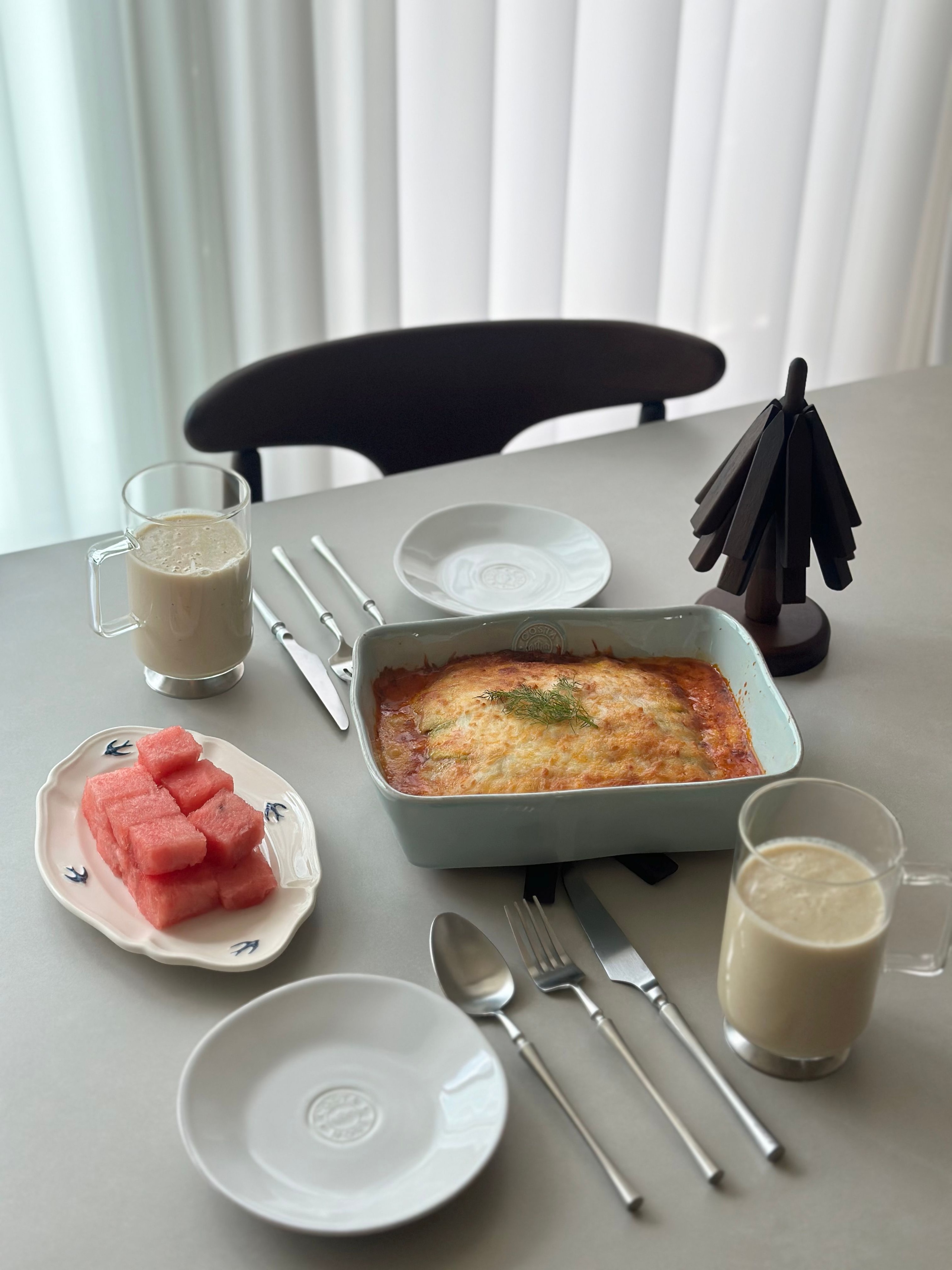 Chateau Cutlery Full 4-Piece Set for 2 user photo