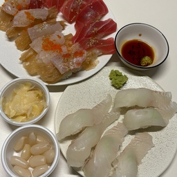 🍣초밥
앞으로 출산D-4 
만삭임산부는 초밥이 너무 먹고싶었어요😳
미루다 먹은 초밥
너무 맛있다🤦‍♀️
#초밥 #일식 #음식플레이팅 #플레이팅 #만삭 #임산부일상 #임산부일상 #만찬 #오늘장면한컷 #소통 #팔로우 #맞팔환영 #좋아요
