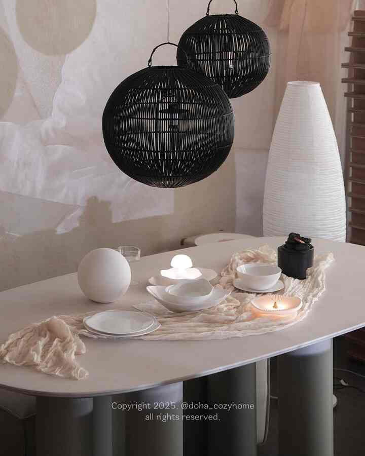 週末よく過ごしましたか？ 🖤私は夫の誕生日の週を迎え、朝から様式で過ごすように始めました。 

新しく入ったプレートに美味しい食べ物いっぱい盛り、夫が心強く食べ、夫が好きなマートに行って食べたくなる巨長を見てきてまたまた食べています。

冷蔵庫が飛び出しているのを見ると、私まで心強くなる妖怪な誕生日週間🎂 
あなたはどんな週末を過ごしましたか？

@hankook_chinaware韓国陶器ホワイトブルームダオン
•
•
•
•
•
＃韓国陶磁器＃Donplate＃誕生日服＃おうちパーティー＃ディナープレート＃感情食器＃ホームパーティーテーブル＃テーブルコーディネート＃ディナーパーティームード＃テーブルセット＃koreanceramics＃birthdaydinner＃tablescape #ピアバカラウンドテーブル