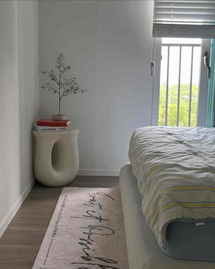 #夏の風味

夏に似合う寝具セット🩵
ストライプ寝具はいつ見ても飽きないようです。
ストライプパターンで夏水シーンダブル🌊

＃キムバプイネハウス＃夏の寝具＃プリエル＃ストライプ寝具＃寝具セット＃ストライプ＃ホームスタイリング＃寝室＃ベッド＃インテリア＃interiors＃ftc16 