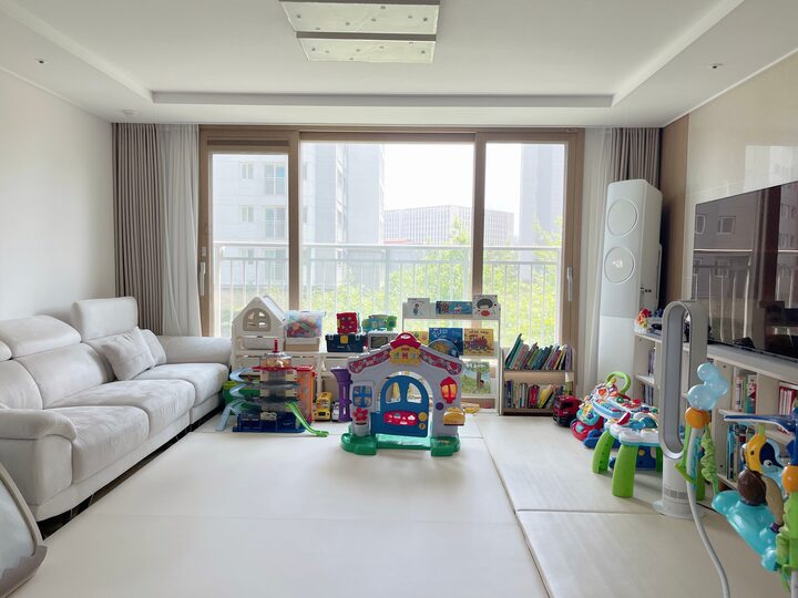 short form carousel card thumbnail