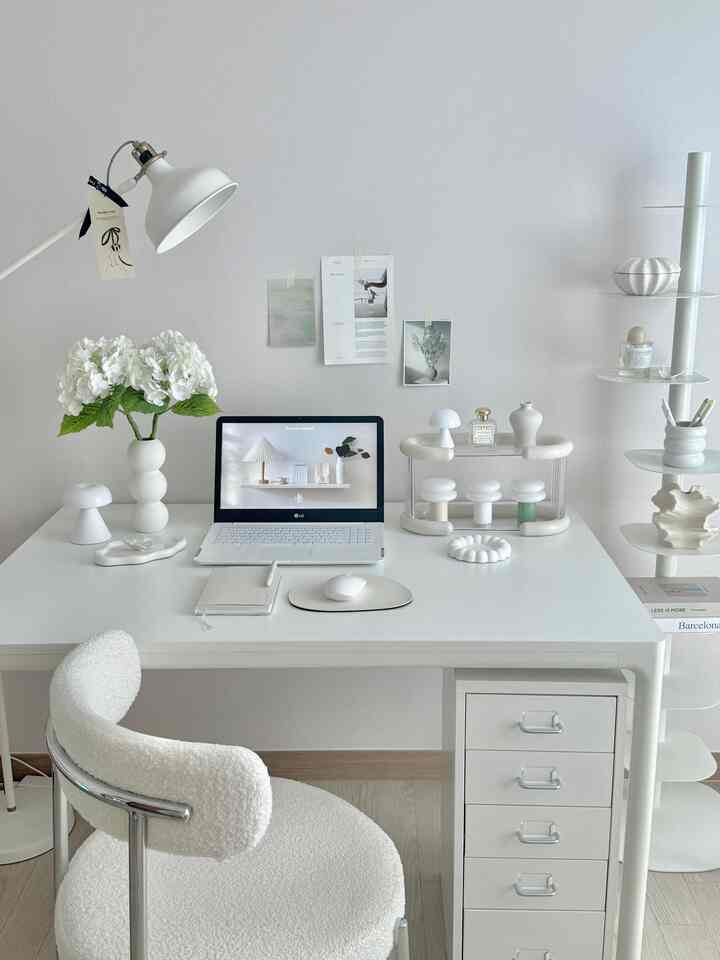 Pine mushroom ディフューザー ムードライト［5色・5種］を使ったコーディネート 1