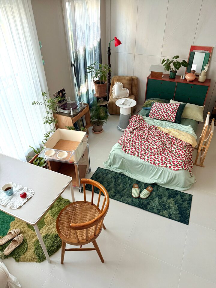 short form carousel card thumbnail